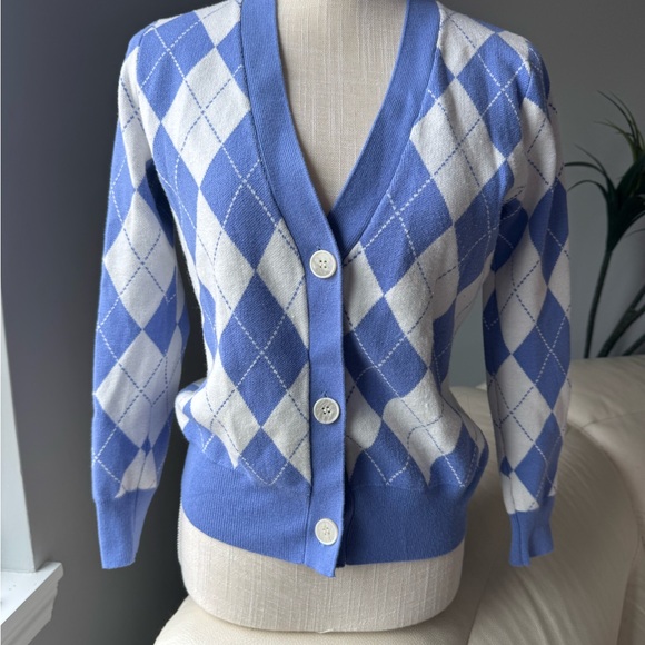 Elegant Blue and White Argyle Cardigan - Picture 2 of 5